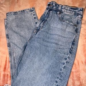 american eagle mom jeans